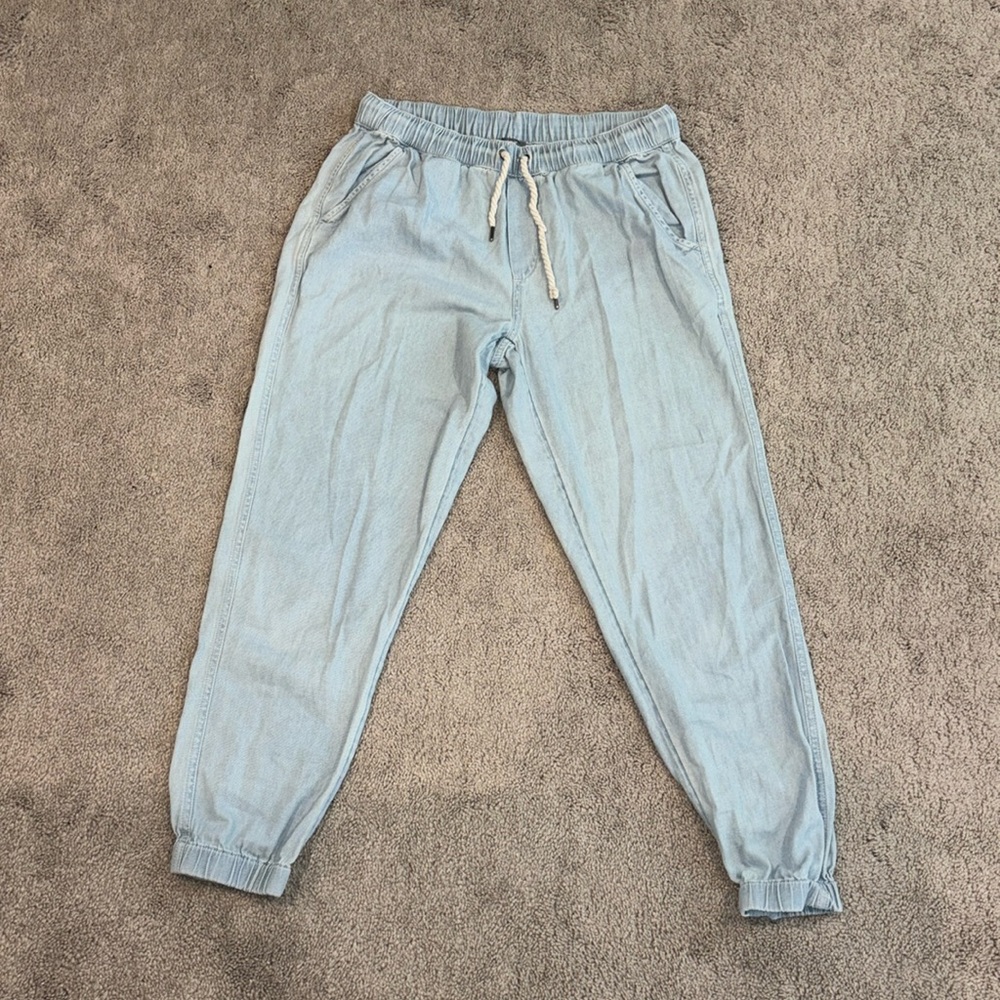 American Eagle Artie chamboard light blue jean jogger small